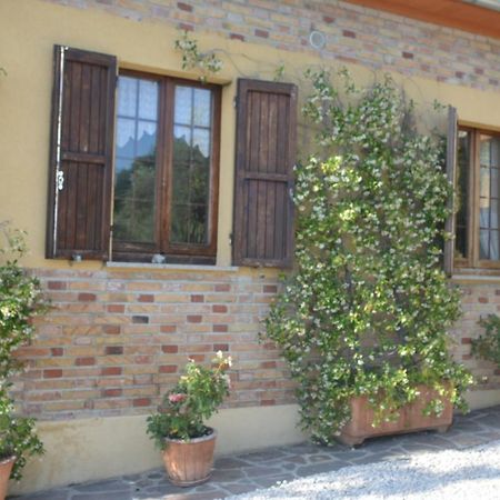 Villa Mischianti กุบบีโอ ภายนอก รูปภาพ