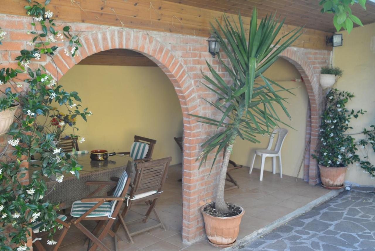 Villa Mischianti กุบบีโอ ภายนอก รูปภาพ